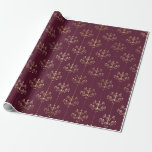 Papel De Presente Vintage Paris Burgundy e Purple Chandelier<br><div class="desc">O papel de embrulho de um padrão de candelabro vermelho e de ouro é um vintage em Paris.</div>