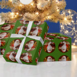 Papel De Presente Vintage Santa Clause Padrão Vermelho de Natal<br><div class="desc">Vintage Santa Cláusula de Natal Vermelho Verde Papel de Acondicionamento de Padrão para embrulhar seus presentes especiais para as maravilhosas pessoas da sua vida.</div>