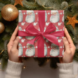 Papel De Presente Vintage Winking Santa Claus<br><div class="desc">Enrole seus presentes neste Natal em um dos nossos designs mais populares - o Papai Noel piscar. Não se contente com imagens indefinidas e de baixa resolução. As nossas são crocantes e lindas.</div>