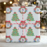 Papel De Presente Watercolor Christmas Monograma Wreath Tree<br><div class="desc">PreppyPrint.com - Celebre o Natal em estilo! Adicione seu toque personalizado! Transfira este design para os produtos de sua escolha também! Visite minha loja de designers,  PreppyPrint.com,  para coordenar itens.</div>