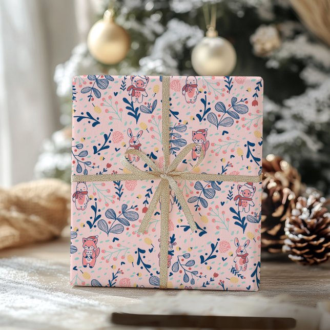 Papel De Presente Woodland Friends in Blush Cozy Winter Forest  (Criador carregado)