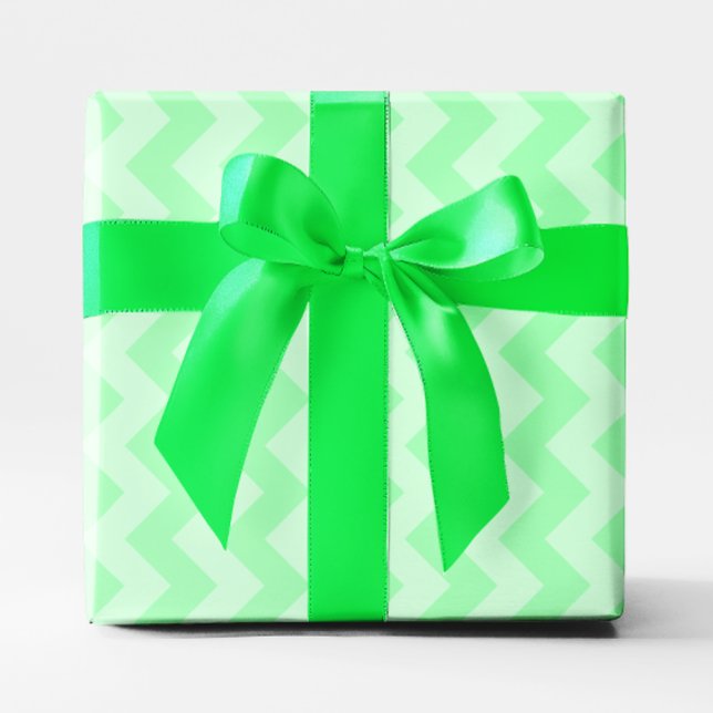 Papel De Presente Zigzag Verde Menta Monocromático (Monochromatic Mint Green Zigzag Wrapping Paper)