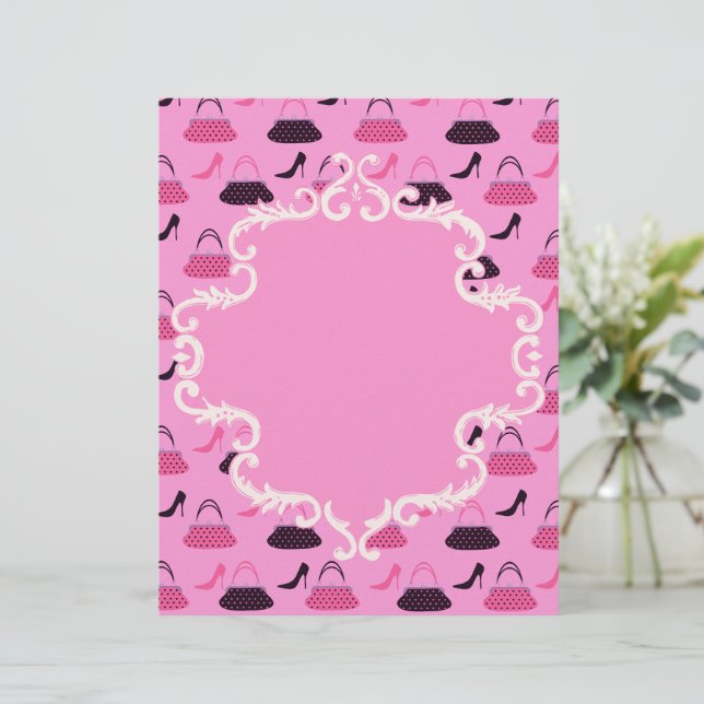 Papel de Scrapbook Rosa comprado na bolsa de Calça (Em pé/Frente)