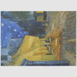 Papel De Seda Café Terrace por Vincent Van Gogh<br><div class="desc">Essa pintura de uma vista colorida ao ar livre é uma obra pitoresca, a visão de um espectador relaxado que desfruta do charme de seu entorno sem nenhuma preocupação. Recorda o humor de Van Gogh quando escreveu que "a noite está mais viva e mais rica do que o dia." O...</div>