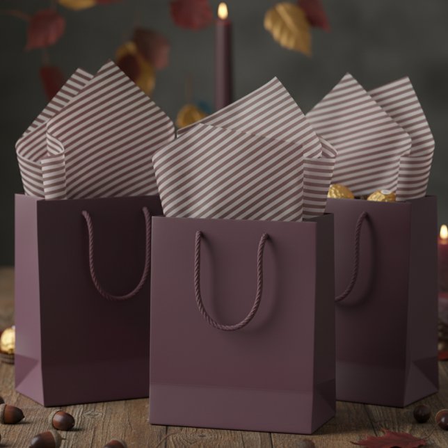 Papel De Seda Cinzas Elegantes de Tarpe e o Halloween Escuro de  (Elegant Plum Purple and Taupe Gray Pinstriped Tissue Paper. Chic Simple Pattern of Thin Stripes. )