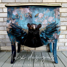 Descamação do Urso Floral Preto Imobilizado