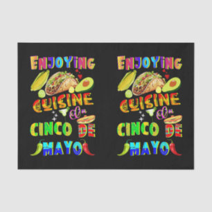 Papel De Seda Desfrutando Da Cuisine Em Cinco De Mayo