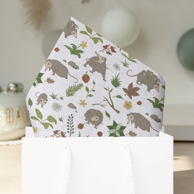 Papel De Seda Gambás em um Campo de Frutas Brancas (Sunlit gift bag with white cottagecore opossum woodland tissue paper for a wild one birthday party.)