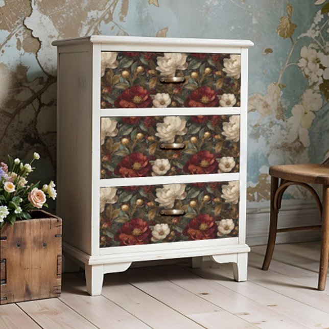 Papel De Seda Luxury Christmas Red and Winter White Floral (Creative Use Example – Pattern Shown for Decoupage Inspiration)