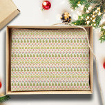 Papel De Seda Red Green Traditional Christmas Sweater Strike<br><div class="desc">Papel de tecido natalício branco criado com molas aquáticas desenhadas à mão em motivos natalinos num suéter aconchegante inspirava um padrão de riscas. Papel de embalagem de coordenação disponível. Arte original de Leslie Larson.</div>