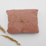 Papel de tecido bege mocha a cores simples<br><div class="desc">As cores de Boho são perfeitas para chás de fraldas, graduações, aniversários, chás de panela, casamentos e aniversários. Este papel de tecido de cor sólida corresponde ao nosso boêmio: pêssego, pincel, rosa, bege, material de embrulho de presente marrom. Papel Tecido Mocha Beige De Cor Simples. Código hexadecimal de cor B17868...</div>