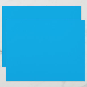 Papel Timbrado um céu azul com um avião voando no céu
