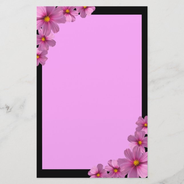 Papelaria Design de Flor do Cosmos Roxo em um Fundo Preto (Frente)