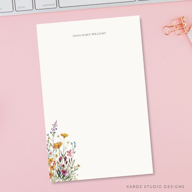 Papelaria Elegante Floral Personalizado (The image shows card in 5.5 x 8.5 inches. Add your name before checkout.)