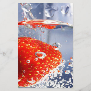 Papelaria Fruta de morango em fotografia d'água linda