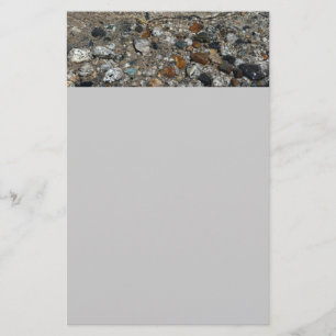 Papelaria Granite Pebbles no lago Tenaya em Yosemite