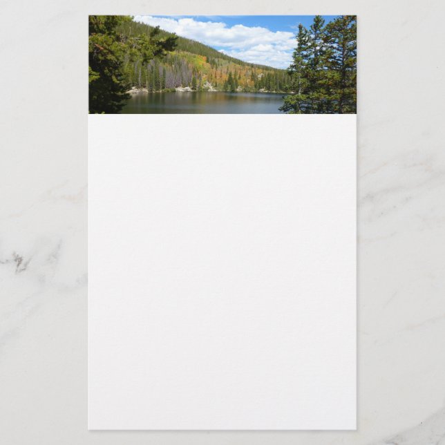 Papelaria Lago Bear no Parque Nacional Rocky Mountain (Frente)