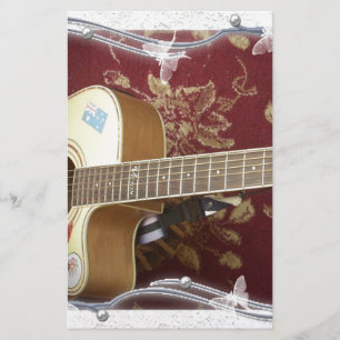 Papelaria Linda e adorável guitarra vítrea no Motif Africano