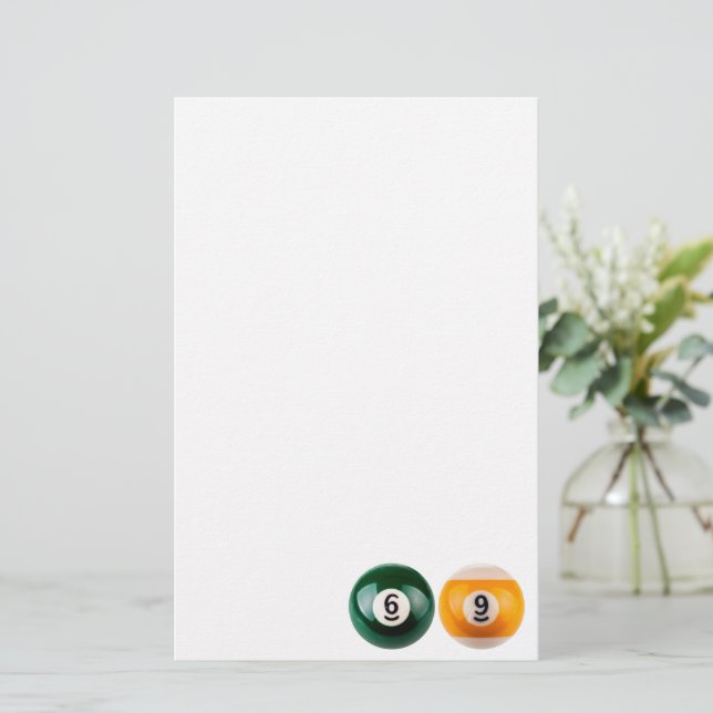 Papelaria Mesa de piscina 69 do SlipperyJoe, duas bolas de b (Em pé/Frente)