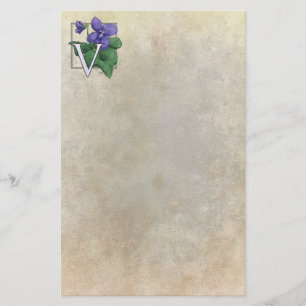 Papelaria V para o Monograma de Flores Violetas