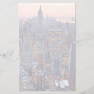 Papelaria Vista ampla de Manhattan no pôr do sol