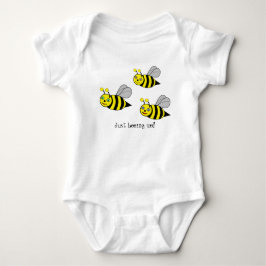 Para Bebê "Sendo apenas eu!" Body de três abelhas