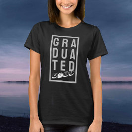 Para os Recém-Formados. Uma Camiseta de Graduado