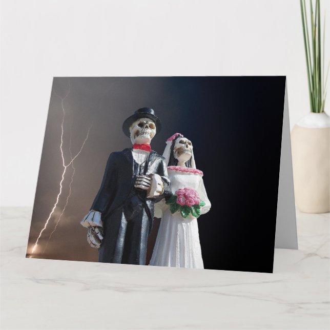 PARABÉNS DE CASAMENTO DE ESQUELETOS GÓTICOS cartão (Frente)