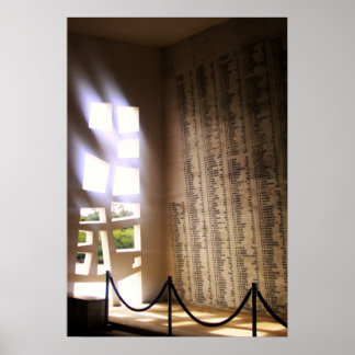 "Paredes Adormecidas" poster