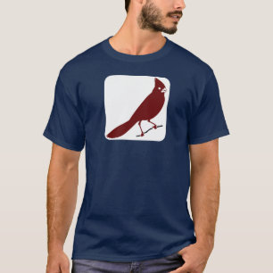 Pássaro cardinal no t-shirt do quadrado branco
