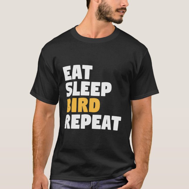 Pássaro Engraçado Assistindo Camisa De Leve Longa  (Frente)
