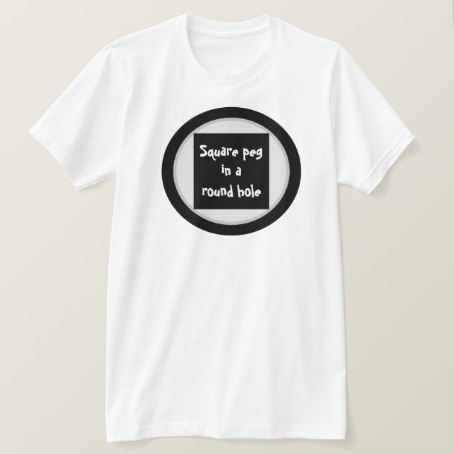 Pavilha quadrada numa t-shirt redonda (Frente do Design)