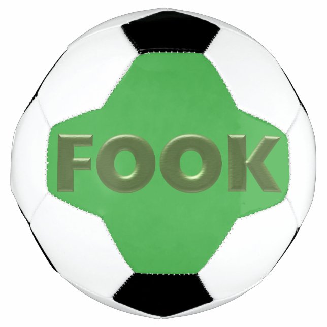 Pé verde na bola de futebol verde (Frente)