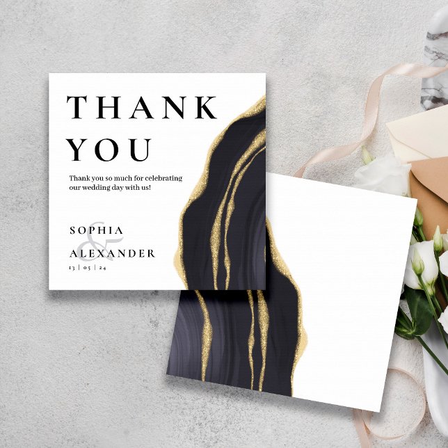 Pedra de cinza escura com cartões de agradecimento (Criador carregado)