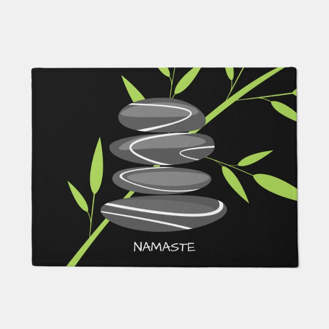 Pedras zen seixos empilhadas e tapete de porta com (Frente)