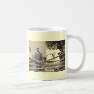 Pela caneca da cerca