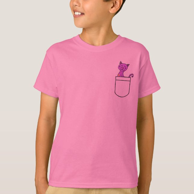 Pelo gato em uma camisa do bolso (Frente)