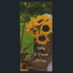 Pen Drive Casamento Rustic Sunflower e Cowboy Boots Country<br><div class="desc">O encantador Rustic Sunflower e Cowboy Boots Country Wedding Maple USB Drive faz um favor exclusivo do partido ou um presente de guarda para noiva e noiva, damas de honra ou padrinhos de casamento. Este casual, porém clássico e personalizado pen drive, apresenta uma fotografia floral acesa de um par de...</div>