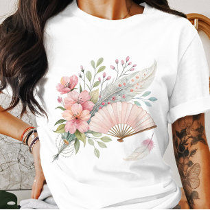 Penas cor-de-rosa e T-Shirt com ventilador