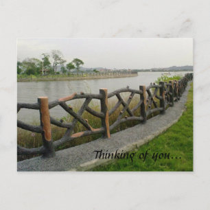 Pensando no cartão postal do Lago Pakistan