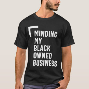 Pensando no meu empresário de camisa de negócios d