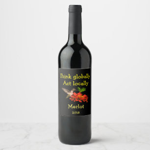 Pense global a etiqueta do vinho do colibri do ato