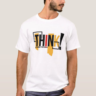 Pense no lado da caixa do T-Shirt branco