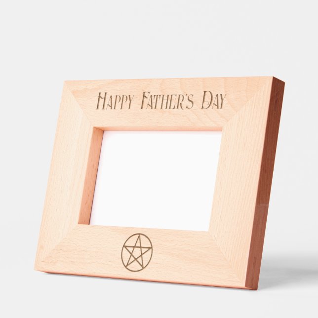 Pentátopo do dia de os pais (Left)