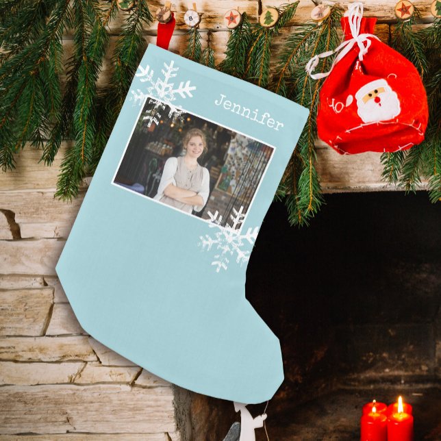 Pequena Meia de Natal com Foto Personalizada de Floco de N (Distressed Rustic Snowflake design that can be personalized with a  photo and name monogram.)