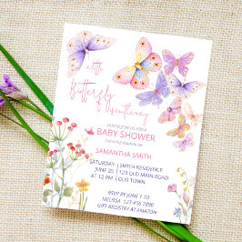 Pequenas flores silvestres de borboletas chás de f