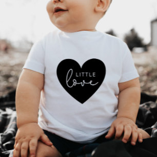 Pequeno Amor Camisa Negra