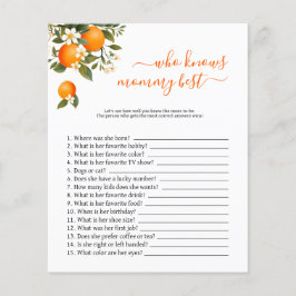 Pequeno Cutie que conhece o melhor jogo de chá de 