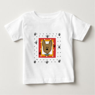 Pequenos Camisetas e presentes castanhos