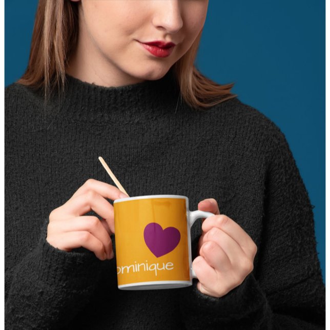 Perfeição de Damasco - A Caneca de Café Com Coraçã (Mockup)